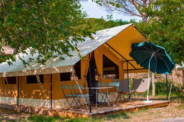 Camping Onlycamp Les Tuilleres Vercheny Exterior photo